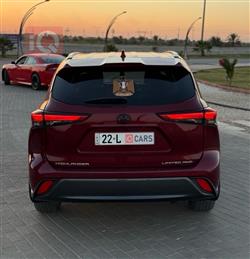 تۆیۆتا هایلاندەر